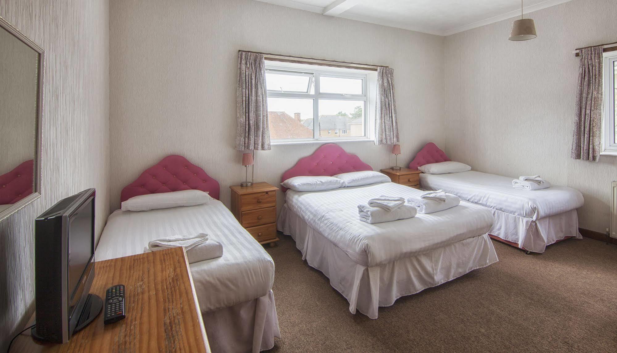 The Wight Bay Hotel - Isle Of Wight Сэнддаун Экстерьер фото