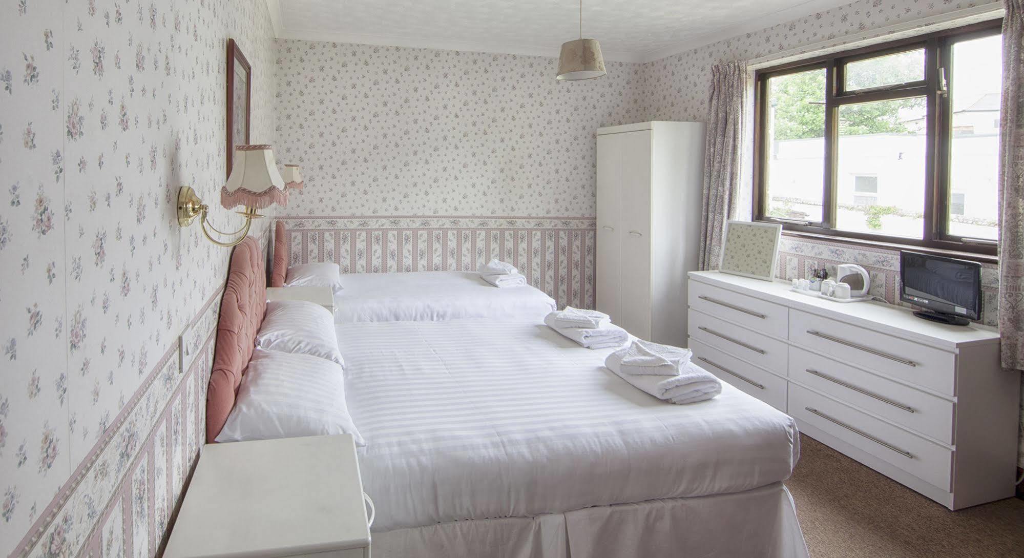 The Wight Bay Hotel - Isle Of Wight Сэнддаун Экстерьер фото