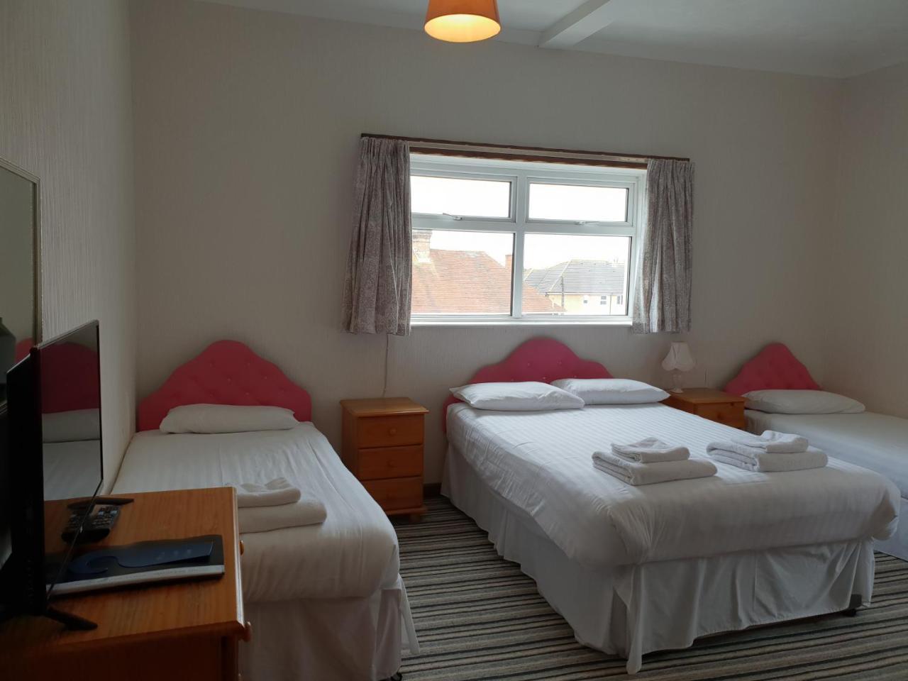 The Wight Bay Hotel - Isle Of Wight Сэнддаун Экстерьер фото